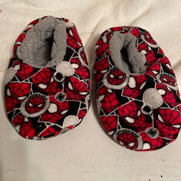 Unisex toddler sz 4-10 Marvel Spider Man slip on slipper socks w/non slip soles - Picture 1 of 16